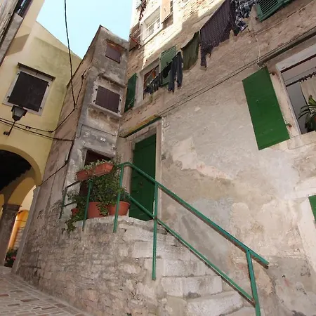 Apartament Milkana