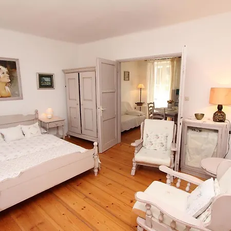 Apartament Milkana