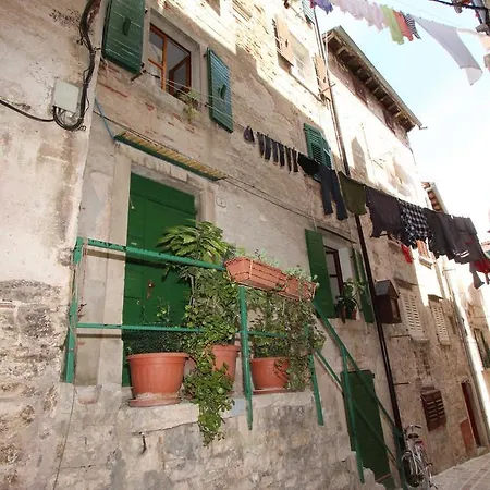 Apartment Milkana *