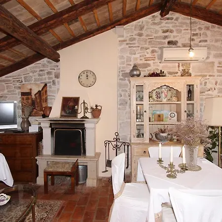 Apartment Milkana *